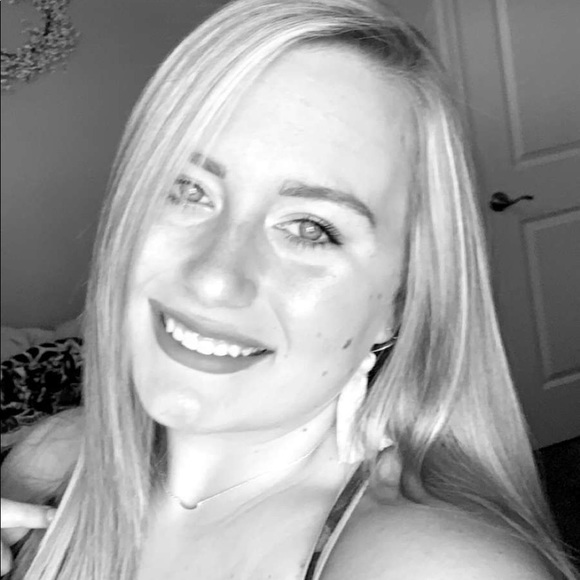 Meet your Posher, Maggie - Picture 1 of 1